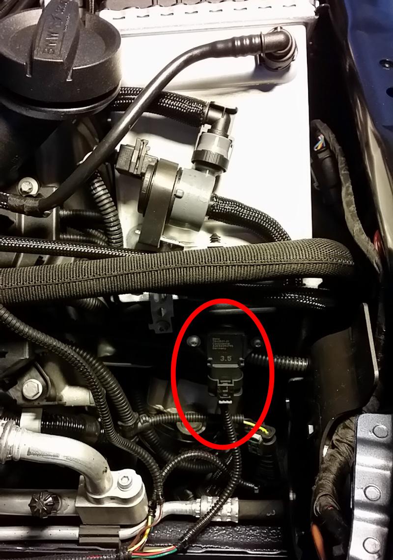 s63tu TMAP sensor reference. Photo taken with airbox removed.