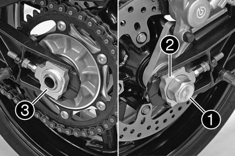 Pull back the rear wheel together with the brake caliper support [4] until the brake caliper support can be tilted to the side. Carefully lift the rear wheel out of the swing arm.