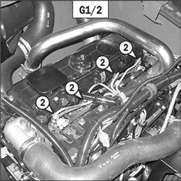 - Run the engine slowly for five minutes immediately after bleeding the fuel system, to ensure that the injection pump has been bled thoroughly.