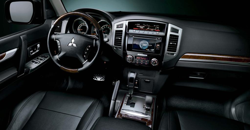 Man-Machine Interface Comfortable and inviting, the interior of Pajero is a far cry from