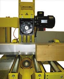 AVOLA Circuar Saw Bench GAMA 80 V DUO-Infeed / outfeed devices Outfeed device with extansion pneumatic camping