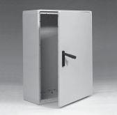Industrial enclosures S POLYSAFE Universal polyester cabinets Packing unit Ref. No. Factory-assembled cabinet Complete with handle and wall mounting brackets of AISI 304 stainless steel.