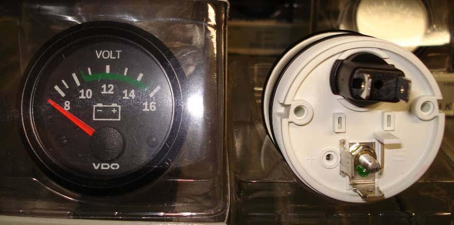 Oil Pressure Sender + S Figure 18. Oil Pressure Connections 5.8.4 Voltage Gauge (Optional) A voltage gauge can be connected to the aircraft systems.