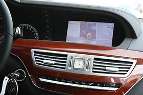 Vehicles with Mercedes Benz Comand NTG 3 and NTG 3.5 Place of installation is in the centre console behind the DVD unit.