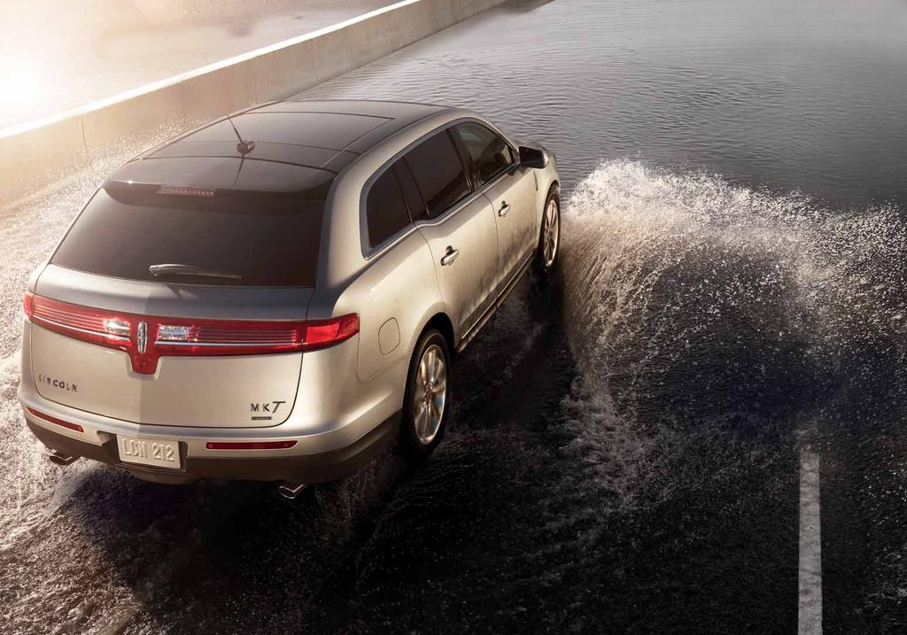 THE LUXURY OF BEING ON THE SAFE SIDE. With Lincoln MKT, a 20 IIHS Top Safety Pick, the roof, front, sides and rear have all been cited for good performance in impact testing.