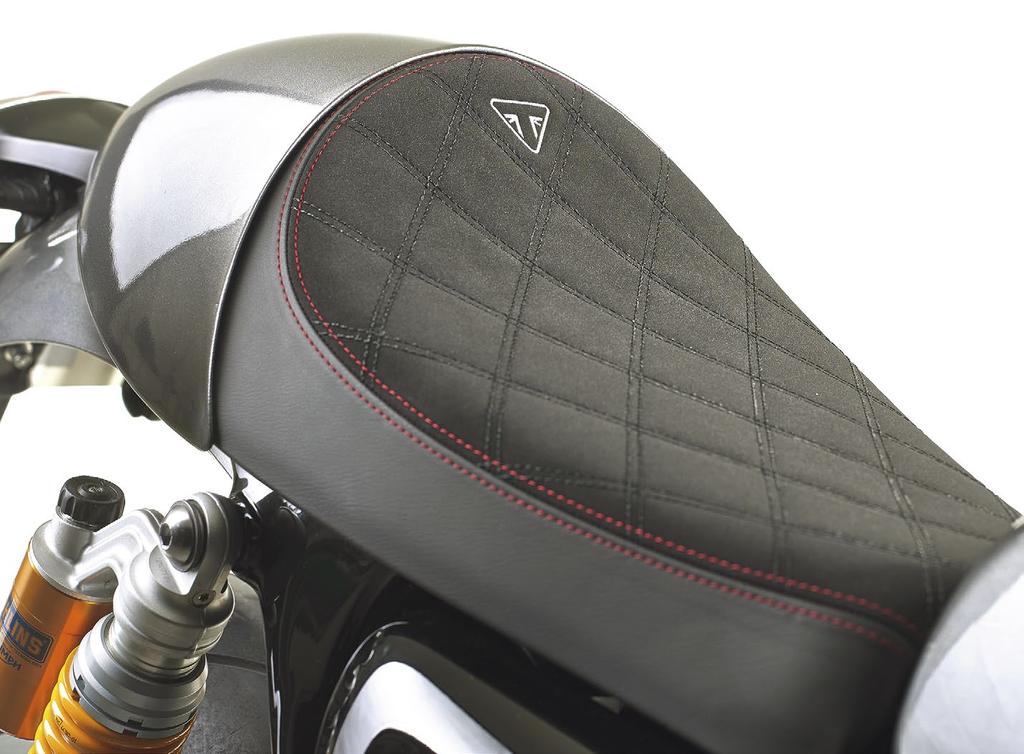 COMFORT RIDER SEAT BLACK A2304363 A quilted rider seat with integral 3D net inserts for optimum