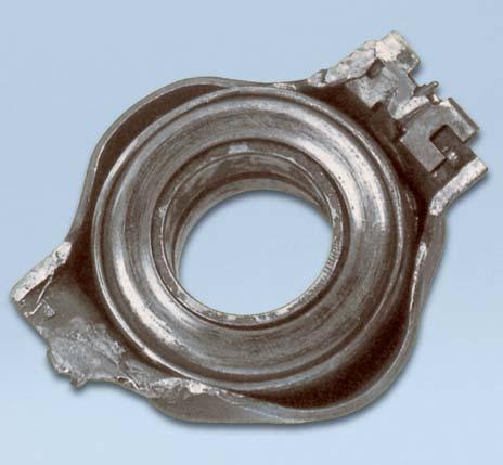 22. Bearing and casing damaged Overheating of the release bearing due to incorrect clearance, causing