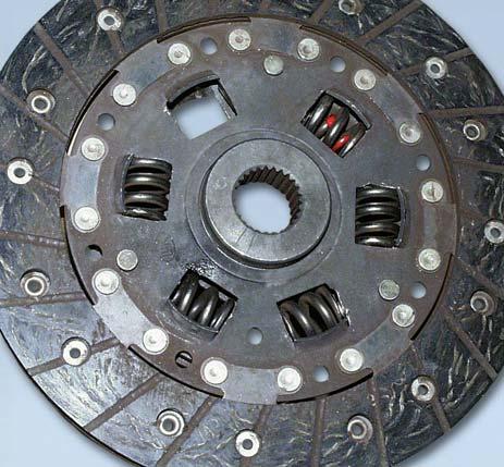 a gear at low revs Incorrect clutch driven plate 5.