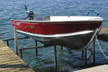 be placed on either side of the lift 30 powdercoated handwheel and winch raise watercraft with minimal operator effort Pivoting foot plates to adjust to sloped lake beds and uneven marine conditions