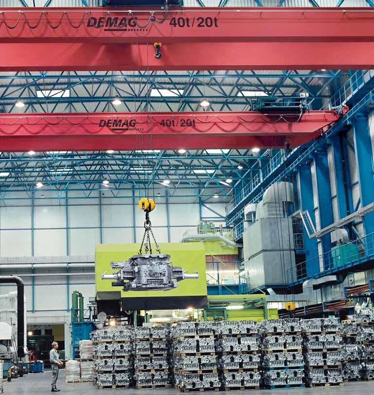 Double-girder overhead travelling crane with tandem end