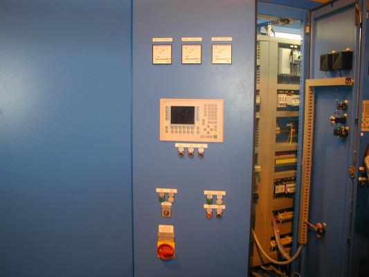 converter cabinet and also transmitted to the operator and control system level.