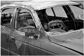 Documenting Motor Vehicle Fire Scenes (4 of 4) Documenting away from the scene Date and time of loss Location of loss Names or operator, passengers Witness statements, police and fire reports Vehicle