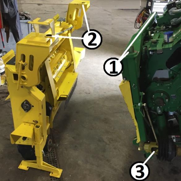Check to ensure that all shields are installed and tightened properly. Align the SPFH with the adapter. Lower the feed roll housing and approach the adapter slowly. See Figure 17. Figure 16.