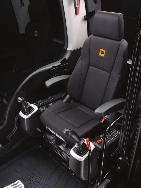 The JS130 s cab and controls are independently adjustable so that it s easy