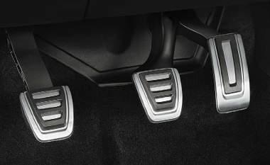 90 (FITTED) Part number: 3V0071303 Stainless steel foot pedal covers for manual transmission