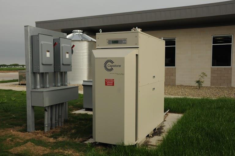 65 kw Propane Micro-turbine Specifications Output Power: 0-65 kw Output KVA: 65 kva Voltage Operating Range: 360-528 V AC Max Output Current: 100 A Short Circuit Rating: 145 A Power Required at