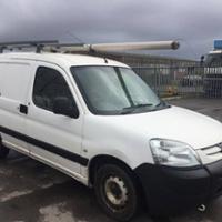 AVAILABLE<< Current bid: 700 2012 MERCEDES ATEGO