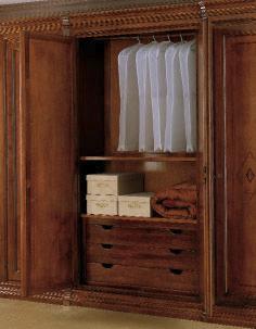 EL23 Armadio noce 4/p l 300 x p 67 x h 252 4 door armoir walnut internal drawer W