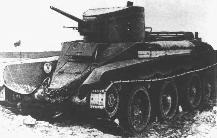 238 PRE WORLD WAR II SOVIET UNION: BT-2 MEDIUM SOVIET UNION: BT-2 MEDIUM Courtesy of the Patton Museum. Summary: Second in a long series of Bystrochodny Tankovy (BT; literally, fast tank ) tanks.