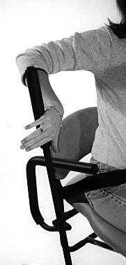 To return to the seated position, move and hold the pump handle toward the rear until you have reached your desired position. The seat will slowly lower until you release the handle.