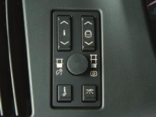 DIC Controls (Vehicle Information): Press this button to scroll through the following vehicle information displays: Fuel range Fuel economy Fuel used Average speed Timer Battery voltage Tire pressure