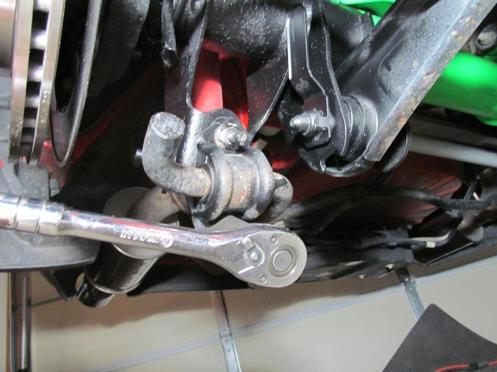 The two sway bar links are the only remaining things fixing the factory sway bar to the vehicle.