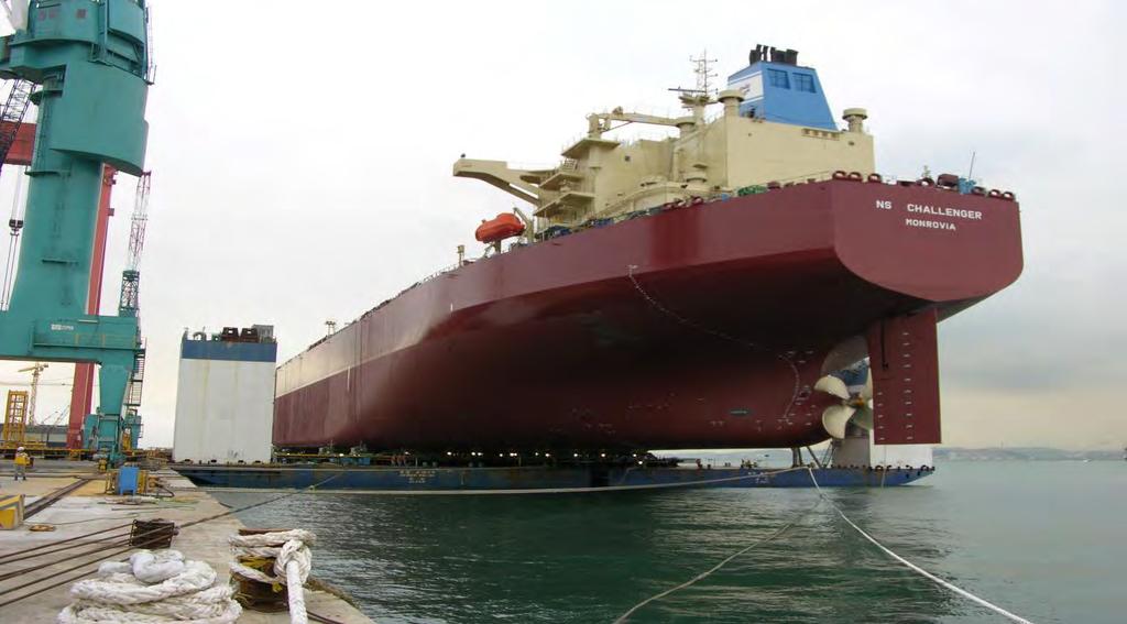 Moving of 50 Oil Tanker by Air-Pad-Sliding System (Korea) Length, width, height: 244, 42, 32 m Weight: 22 000 t