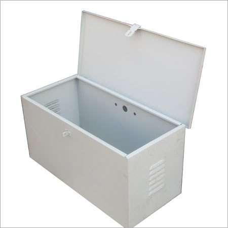 Battery Box Battery box is used to house the battery securely. Metallic powder coated & vented boxes are used.