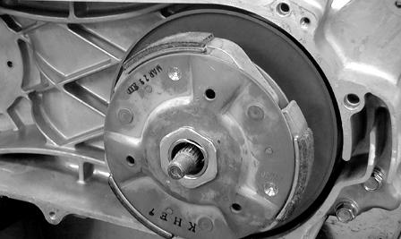 Check the clutch shoes for wear or damage. Measure the clutch lining thickness. Service Limit: 2.
