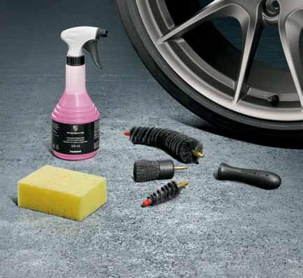 Part no: 955 044 000 02 [4] Wheel-cleaning kit Cleaning fluid and brush set for alloy wheels.