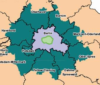 4 Million City: 892 km² Metropolitan Region: 5,22 km² Inner City Urban Area Berlin Metropolitan Area Transport Infrastructure (2004,