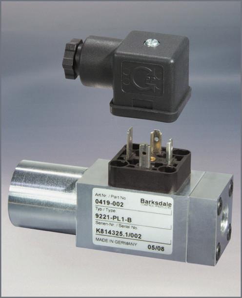 Index: D / 923-1647 Compact Pressure Switches Series 9000 Mechanical pressure switch in piston design with 30 x 30 x 92 mm front face and precise switching point setting Features High-quality