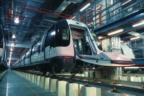 TECHNICAL DETAILS For experts: rolling stock Passenger safety The METROPOLIS trains for the Northeast Line are made of fire-resistant materials and have many anti-fire safety features.