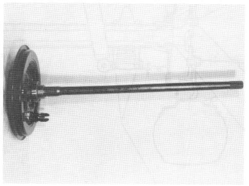 n ground retainer Rear axle shaft that was drawn out. Fig.