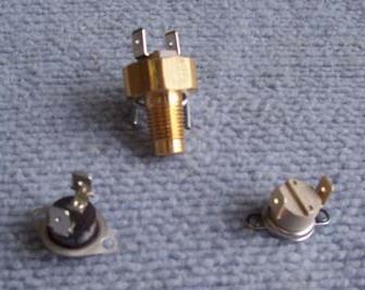 56053675 Hi limit thermostats (pool) Model (Left to right) N/S Capron headers 60 C auto