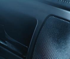 Jaguar 320W premium sound system Jaguar Smart Key System TM with Keyless entry