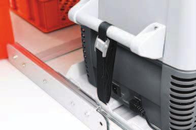 Accessories for compressor coolers Side or front slide-out access WAECO slides are available in two different
