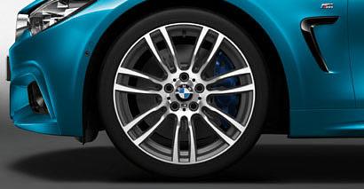 control with integrated key and inset in Blue 18" light alloy M Doublespoke style 400 M wheels, front 8J x 18 with 225/45 R18 tyres, rear 8.