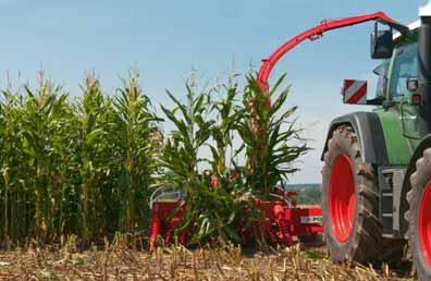 Strongly built to withstand punishing workloads, it performs equally well in grass or maize crops.