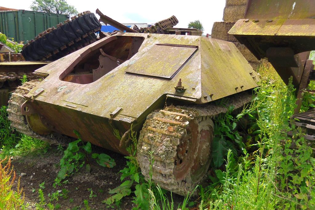 wreck Rex & Rod Cadman Collection (UK) Fahrgestell Number 321810, built in November 1944 (Tom Jentz and Hilary Doyle via Rod Cadman). This is in fact an original Jagdpanzer38t which came from France.