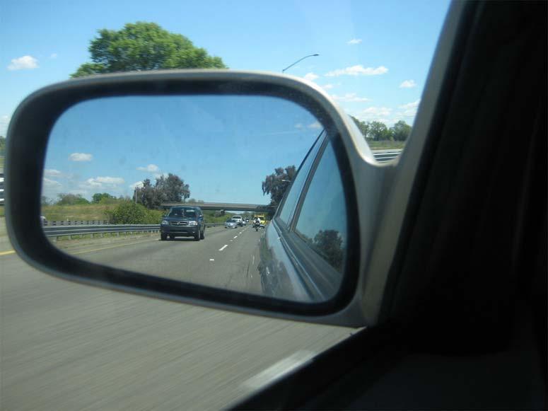 Mirrors Defensive driving technique: It is