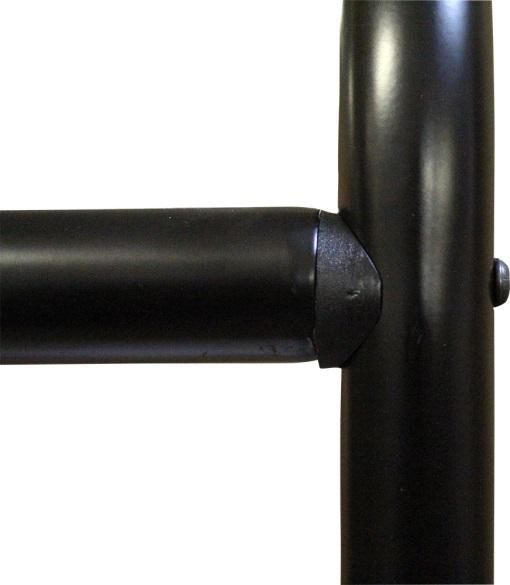 4 Screw together the hand rail of the tripod with the