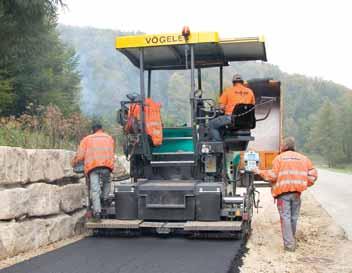 4m and a maximum pave width of 4.5m, the screed is ideal for combined footpath and cycle path or farm track applications as well as for surfacing minor roadways.