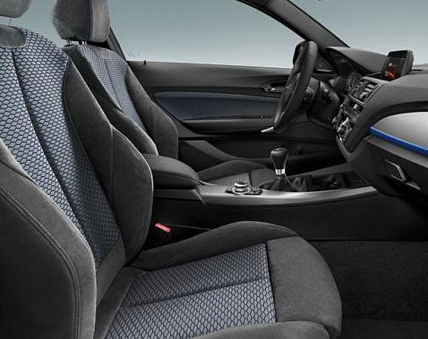 contrast stitching. These seats offer the driver and front passenger optimal support.
