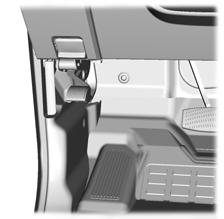 Accessories E163431 The auxiliary switch option package provides four switches, mounted in the center of the instrument panel.
