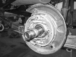 Whilst the basic vehicle is well respected by the industry, the rear disc brake arrangement has proven to be inadequate for the conditions, with the rear brake pads and hand brake both exhibiting
