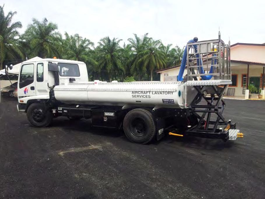 Water Servicing Truck 
