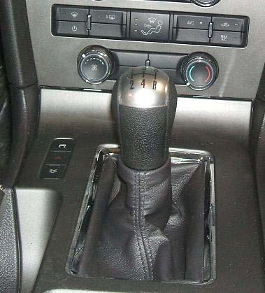 36. Reinstall the Ford shifter knob. The fit is tight in order to keep the shift knob from loosening while in operation. Turn the knob clockwise (on) to thread the knob onto the Shifter Upper Stick.