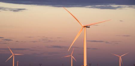 Unsubsidised clean energy world records 2017 Solar PV Onshore wind Offshore wind Country: Bidder: Signed: Construction: Price: United Arab Emirates Marubeni and Jinko Solar 2017 2019 US$ 2.