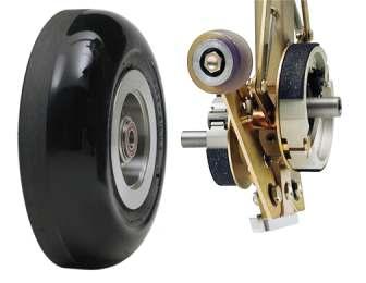 WIDE: Front and rear wheels o can rotate 180 in any steering mode, providing a wider wheel